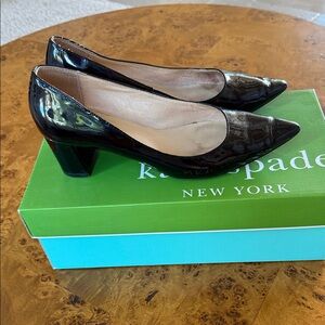 Kate Spade black patent “Ariel” pump. Size 6-1/2M